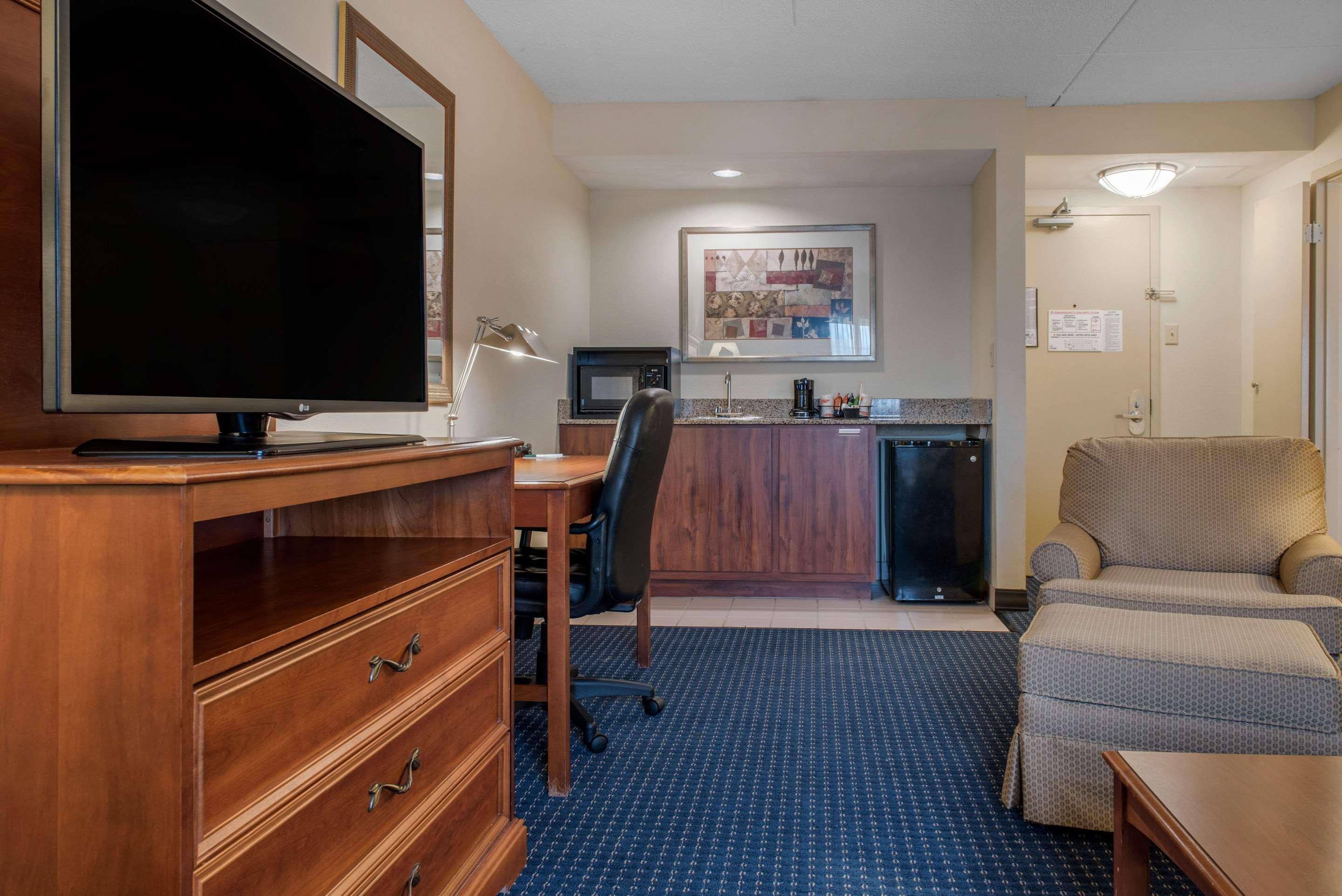 Quality Hotel Conference Center Cincinnati Blue Ash Esterno foto