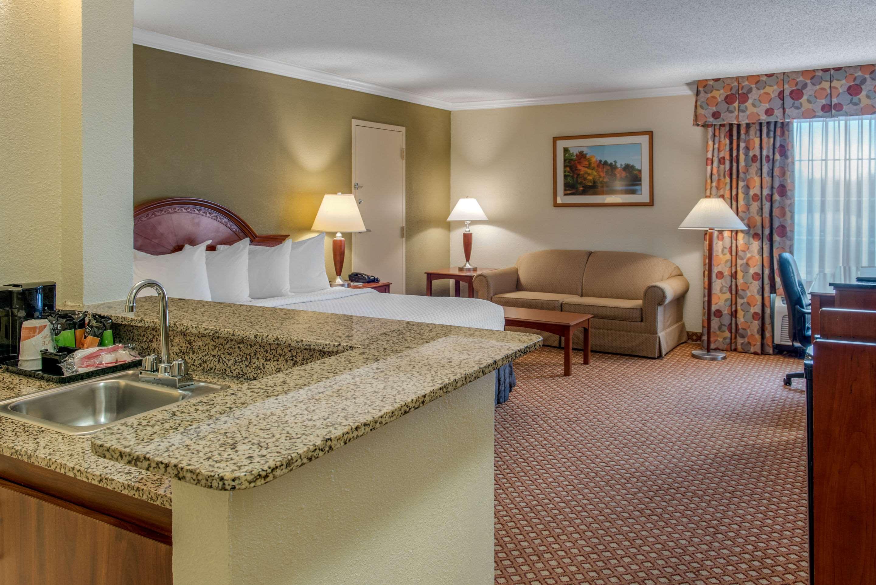 Quality Hotel Conference Center Cincinnati Blue Ash Esterno foto