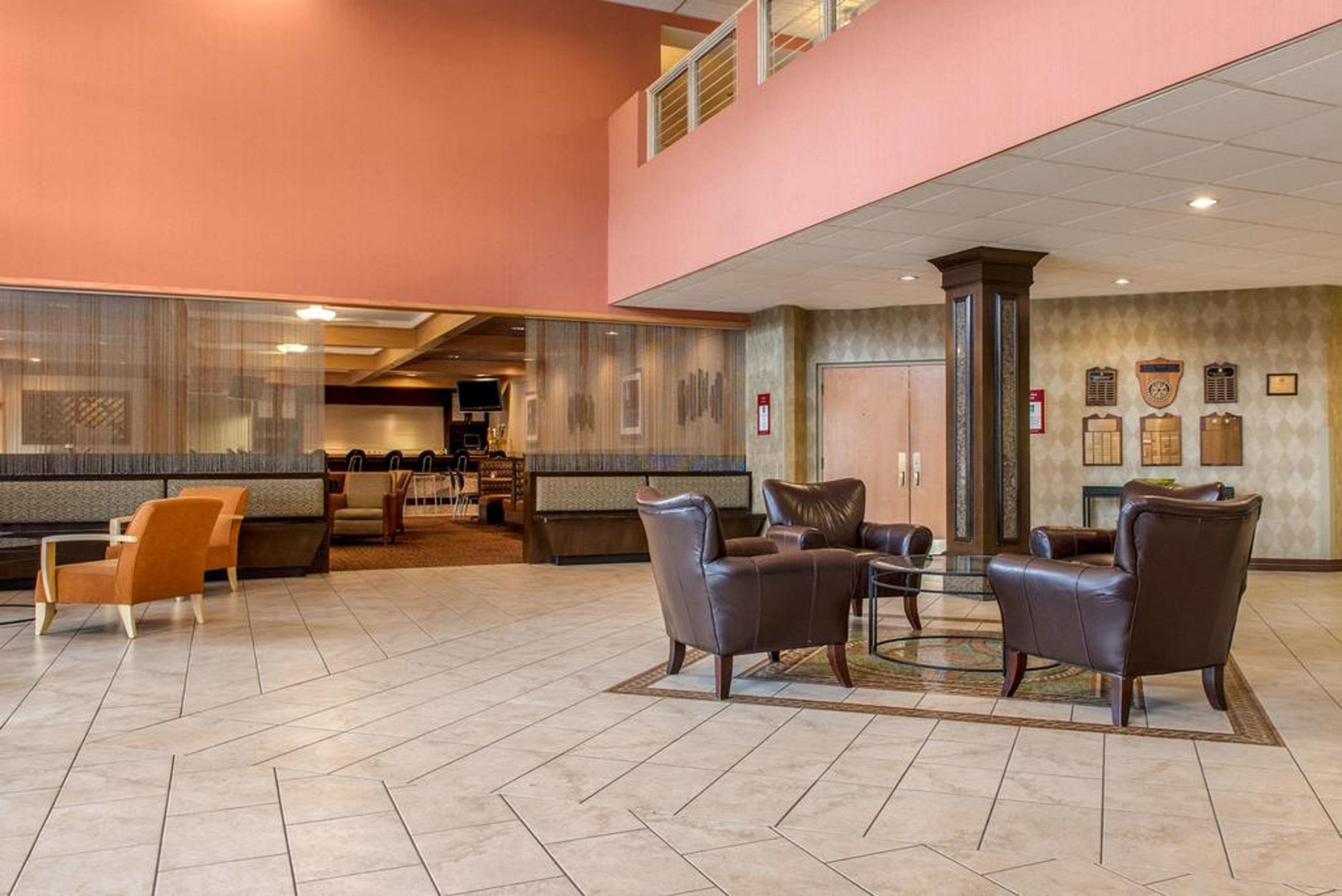 Quality Hotel Conference Center Cincinnati Blue Ash Esterno foto
